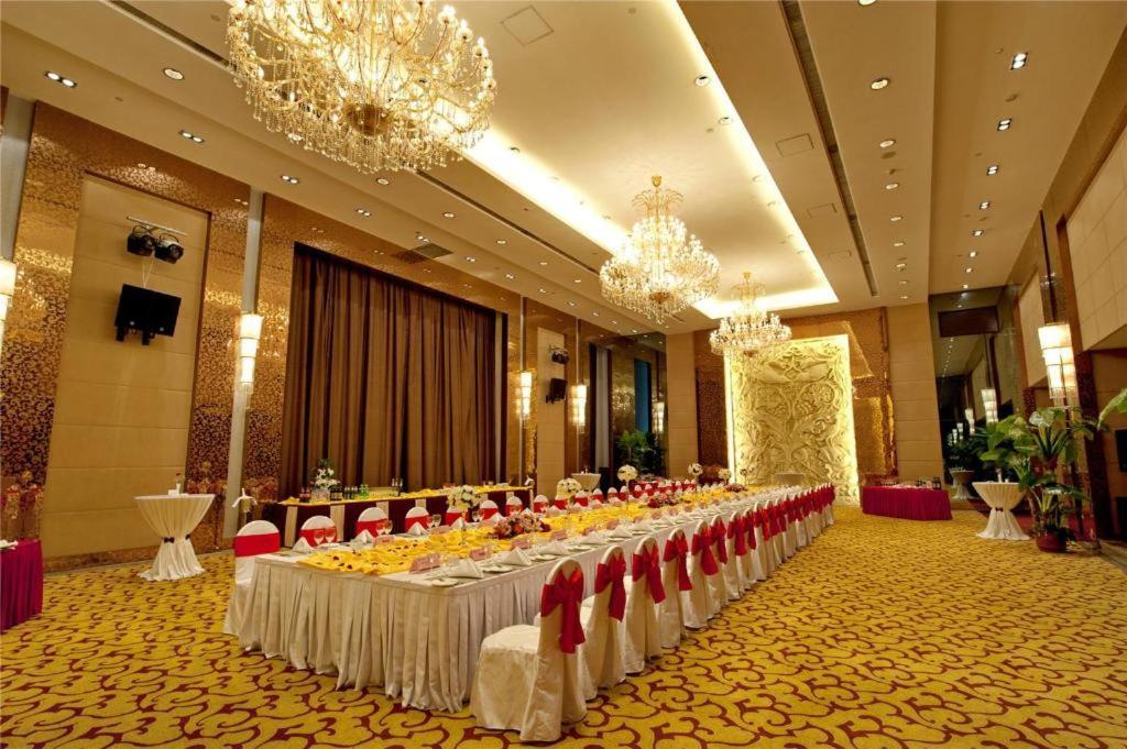 Shenyang Haiyun Jinjiang International Hotel Экстерьер фото