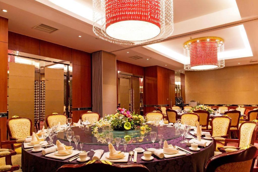 Shenyang Haiyun Jinjiang International Hotel Экстерьер фото