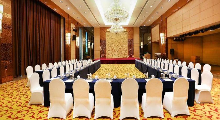 Shenyang Haiyun Jinjiang International Hotel Экстерьер фото