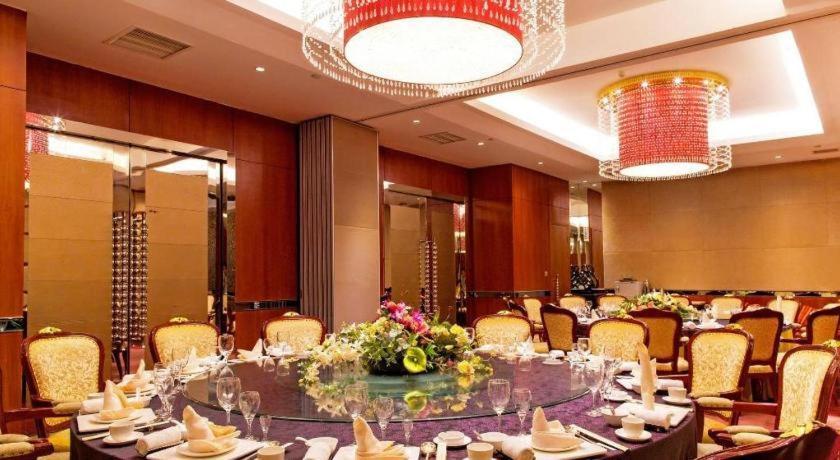 Shenyang Haiyun Jinjiang International Hotel Экстерьер фото